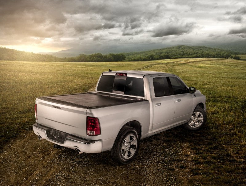 Roll-N-Lock 07-18 Toyota Tundra Crew Max Cab XSB 65in M-Series Retractable Tonneau Cover