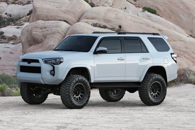 Fabtech 2015-21 Toyota 4Runner 4WD 6in Perf Sys w/Dl 2.5 C/O Resi & 2.25