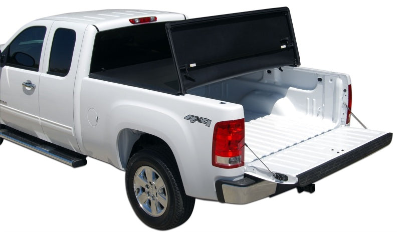 Tonno Pro 05-19 Nissan Frontier 5ft Styleside Tonno Fold Tri-Fold Tonneau Cover