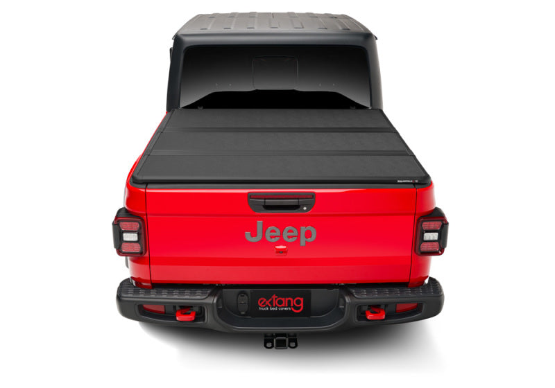 Extang 2020 Jeep Gladiator (JT) (w/Rail System) Solid Fold 2.0