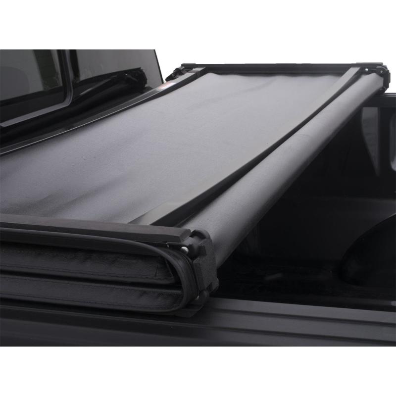 Lund 05-15 Toyota Tacoma (5ft. Bed) Genesis Tri-Fold Tonneau Cover - Black