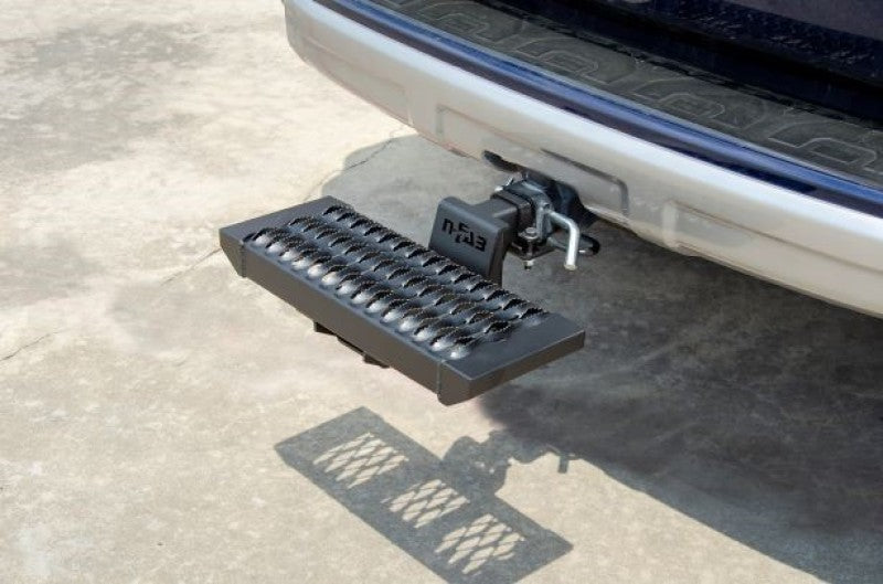 N-Fab Universal Growler Hitch Step - 2in Receiver