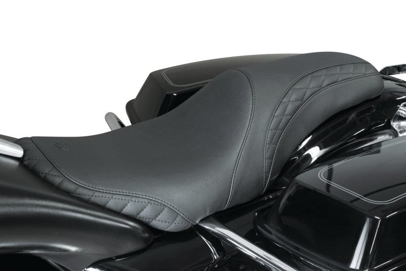 Mustang 08-21 Harley Electra Glide,Rd Glide,Rd King Tripper Fastback 1PC Seat w/Diam Stitch - Black