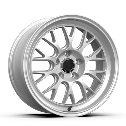 fifteen52 Holeshot RSR 18x9.5 5x120 22mm ET 72.56mm Center Bore Radiant Silver