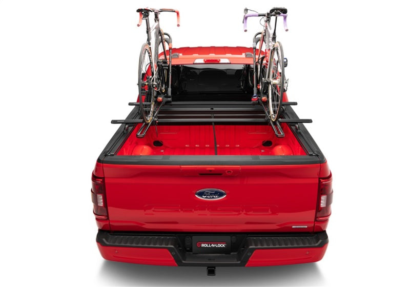 Roll-N-Lock 19-22 RAM 1500 (w/o Swing Gate - 67.4in. Bed) E-Series XT Retractable Tonneau Cover