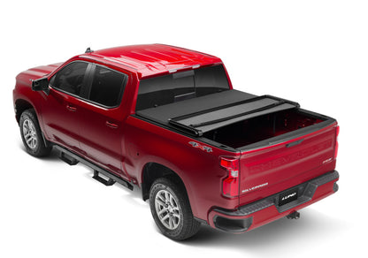 Lund 19-23 Chevrolet Silverado 1500 (5.5ft. Bed) Genesis Elite Roll Up Tonneau Cover - Black