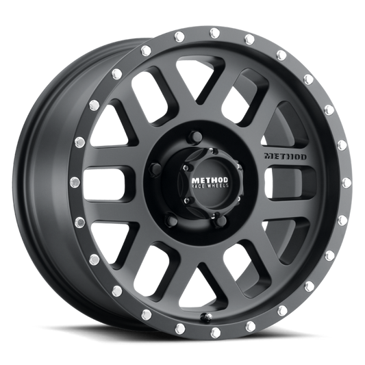 Method MR306 Mesh 17x8.5 0mm Offset 5x4.5 83mm CB Matte Black Wheel