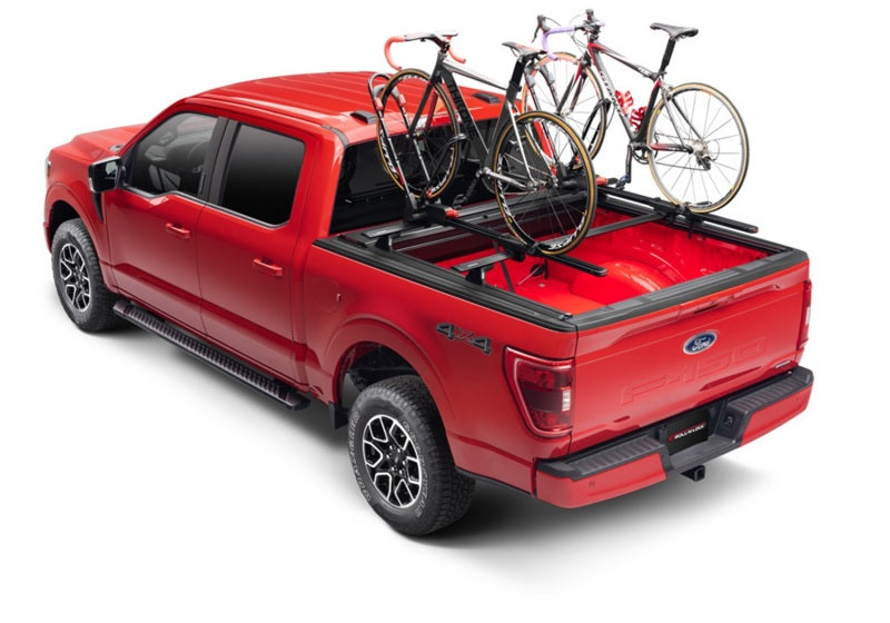 Roll-N-Lock 16-22 Toyota Tacoma Access/DC (w/o OE Tracks - 73.7in Bed) A-Series XT Retractable Cover