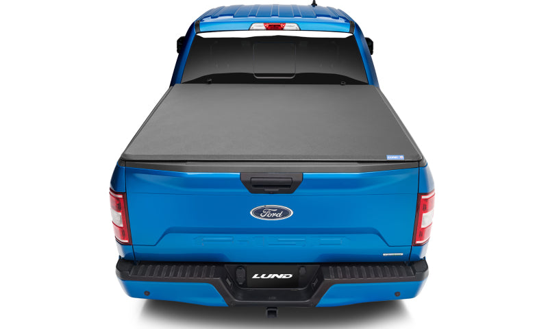 Lund 07-17 Toyota Tundra (5.5ft. Bed) Genesis Elite Tri-Fold Tonneau Cover - Black