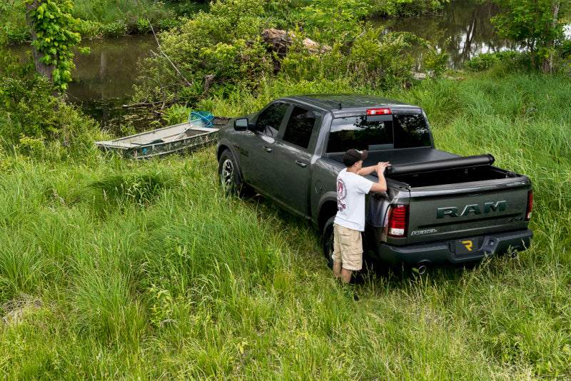 Truxedo 2020 GMC Sierra & Chevrolet Silverado 2500HD & 3500HD 6ft 9in Deuce Bed Cover