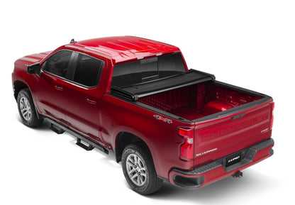 Lund 14-17 Chevy Silverado 1500 (5.5ft. Bed) Genesis Tri-Fold Tonneau Cover - Black