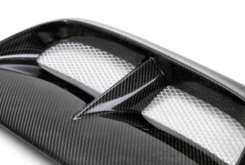 Seibon 04-05 Subaru WRX/STi CW Carbon Fiber Hood Scoop - Only Fits OEM Hoods (Not Seibon Hoods)